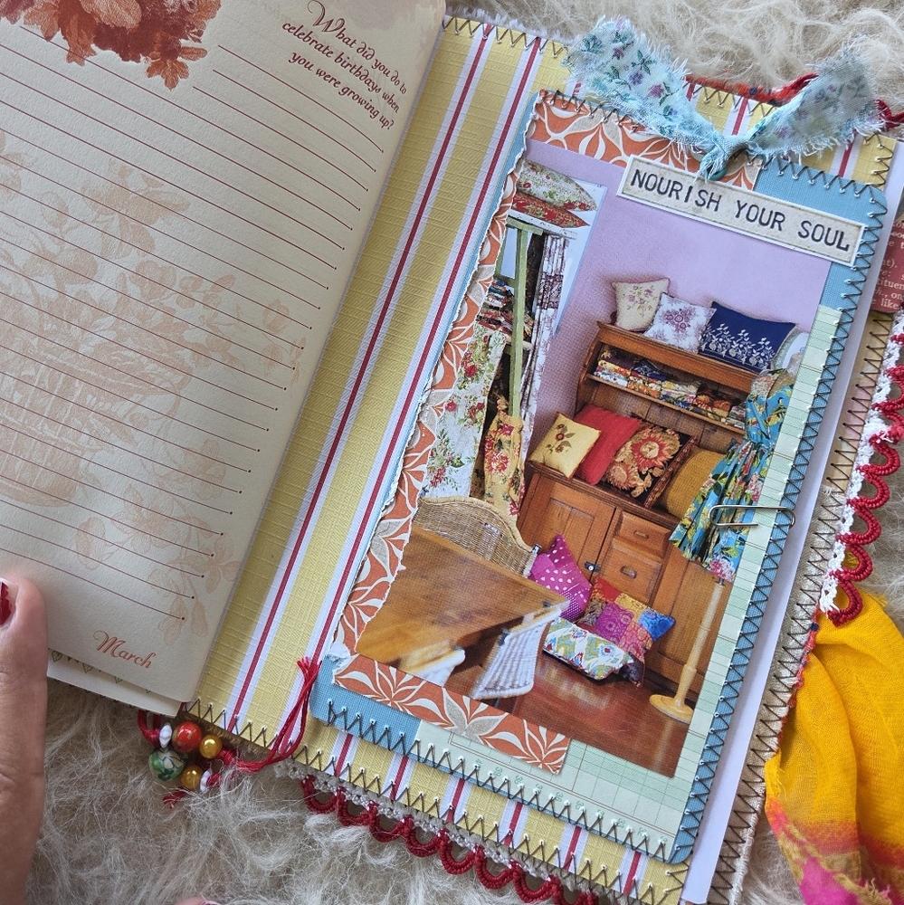 Patchwork Eclectic SUMMER Junk JOURNAL - Picture 16 of 17